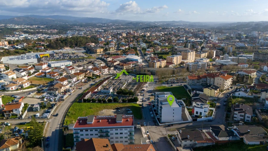Apartamento T3 para Venda em Arrifana Foto 56