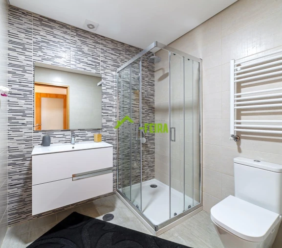 Apartamento T3 para Venda em Arrifana Foto 19