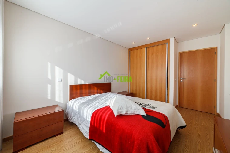 Apartamento T3 para Venda em Arrifana Foto 18