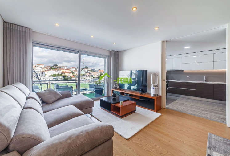 Apartamento T3 para Venda em Arrifana Foto 8