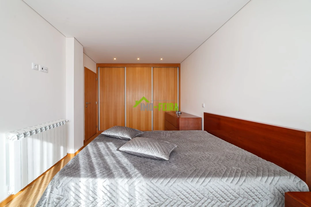 Apartamento T3 para Venda em Arrifana Foto 21