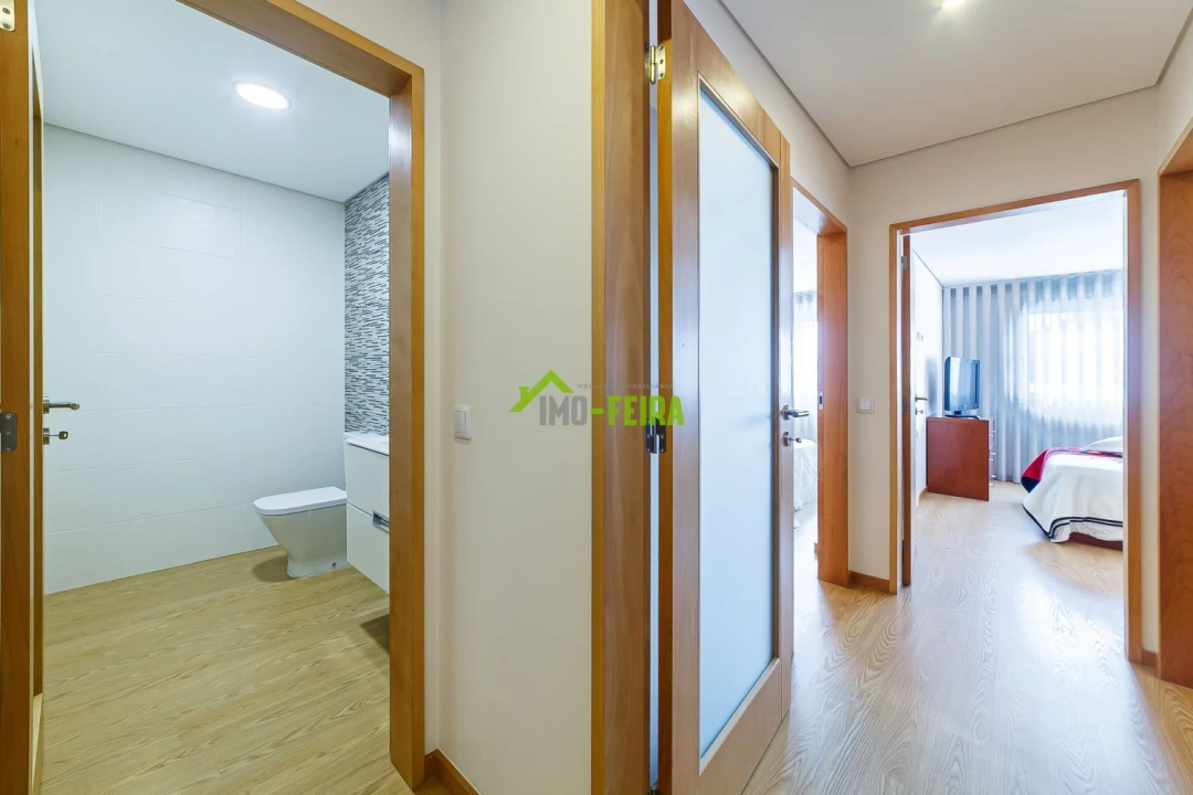 Apartamento T3 para Venda em Arrifana Foto 23