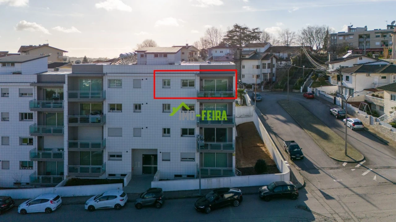 Apartamento T3 para Venda em Arrifana Foto 27