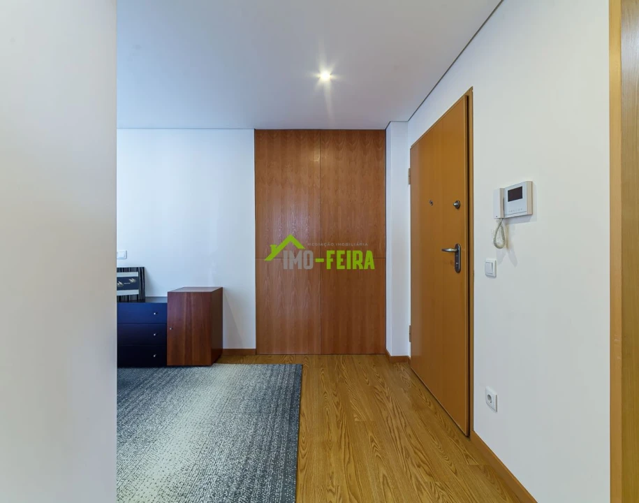 Apartamento T3 para Venda em Arrifana Foto 41