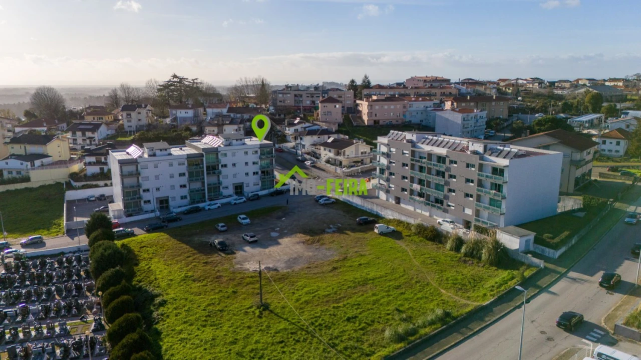 Apartamento T3 para Venda em Arrifana Foto 29