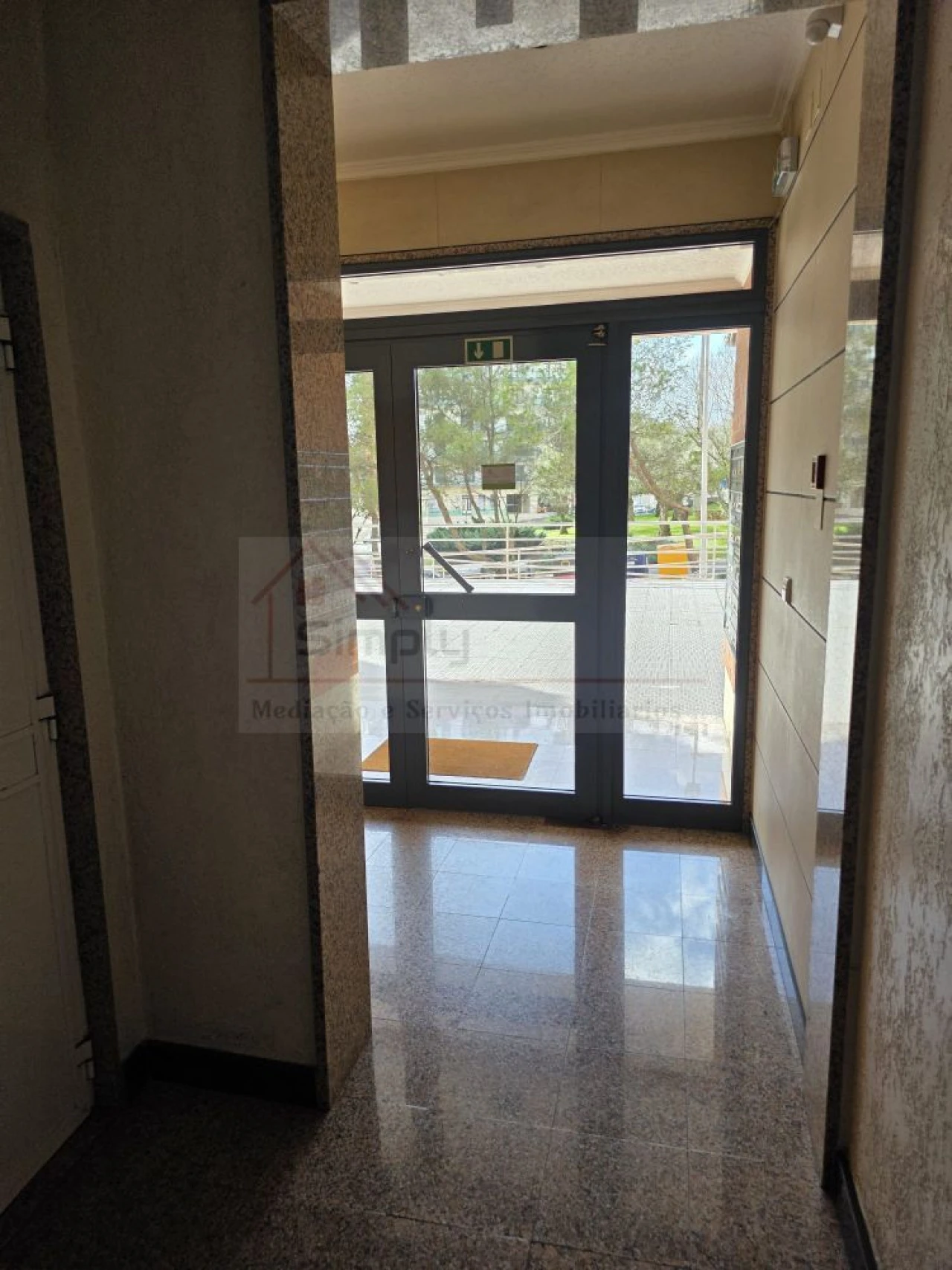 Apartamento T3 para Venda em Odivelas Foto 3