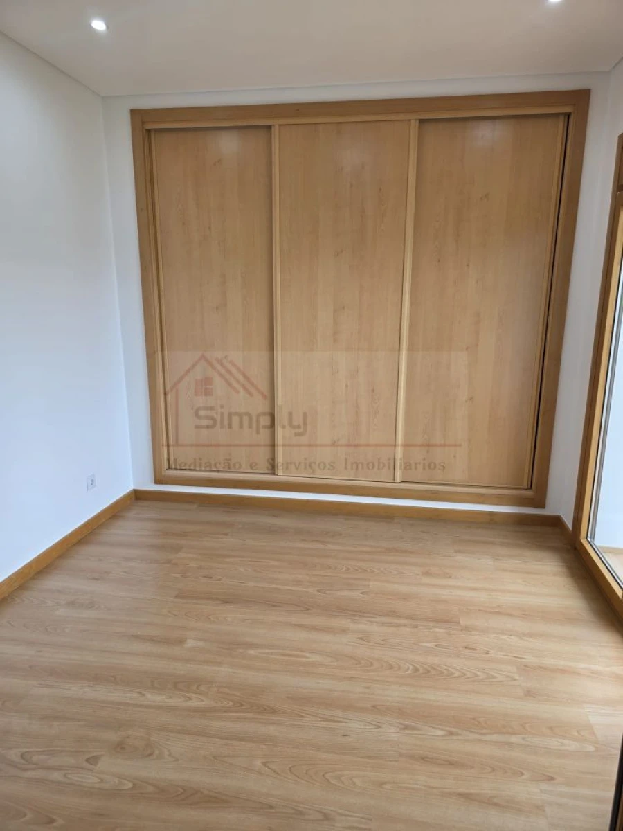 Apartamento T3 para Venda em Odivelas Foto 17