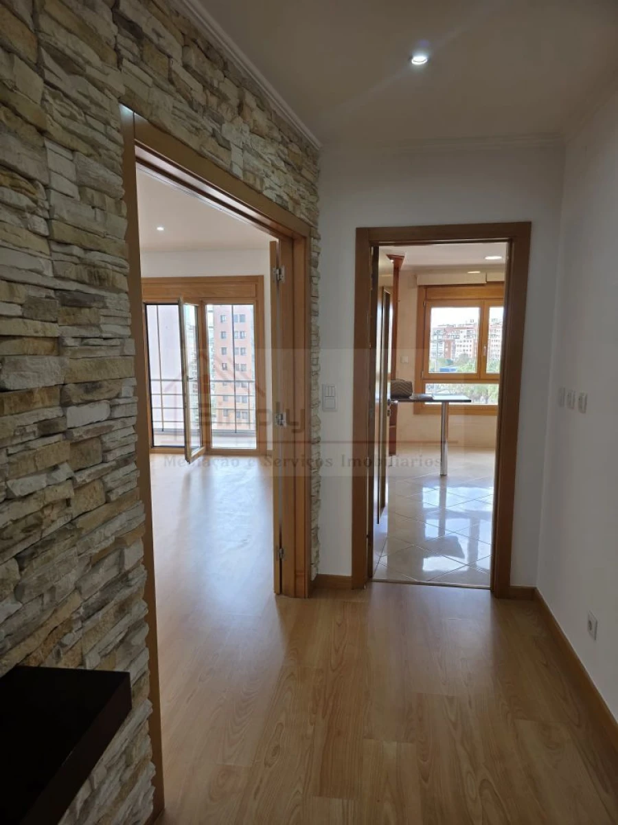 Apartamento T3 para Venda em Odivelas Foto 6