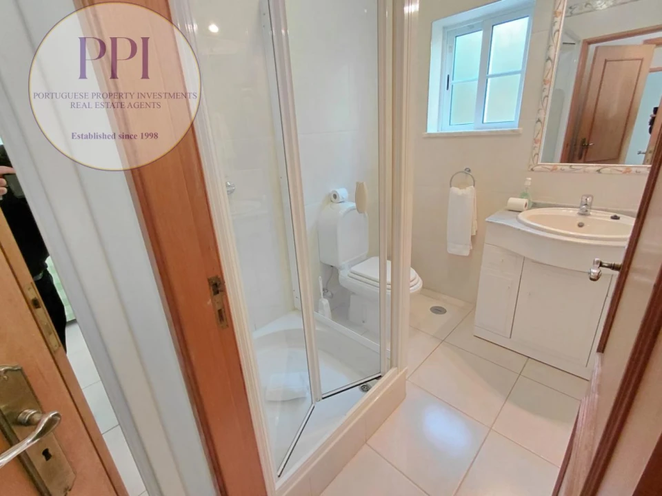 Moradia T3 para Venda em Budens Foto 23