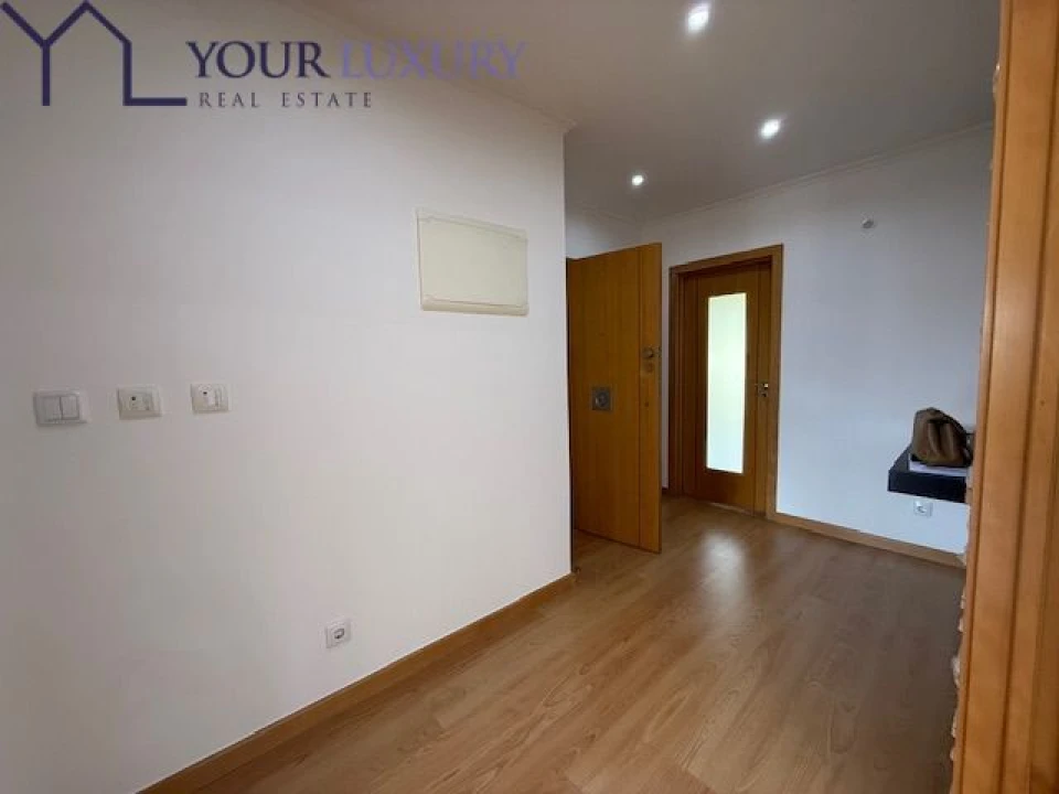 Apartamento T3 para Venda em Odivelas Foto 3