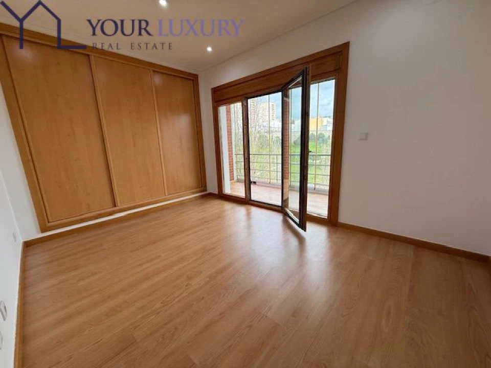 Apartamento T3 para Venda em Odivelas Foto 25