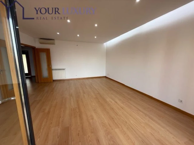 Apartamento T3 para Venda em Odivelas Foto 6