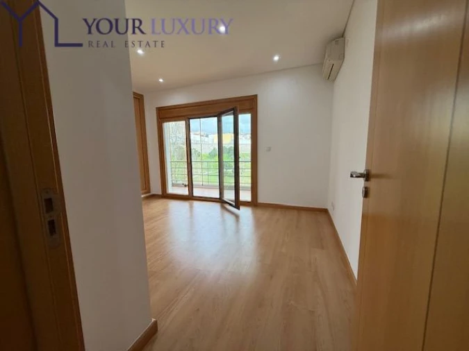 Apartamento T3 para Venda em Odivelas Foto 23