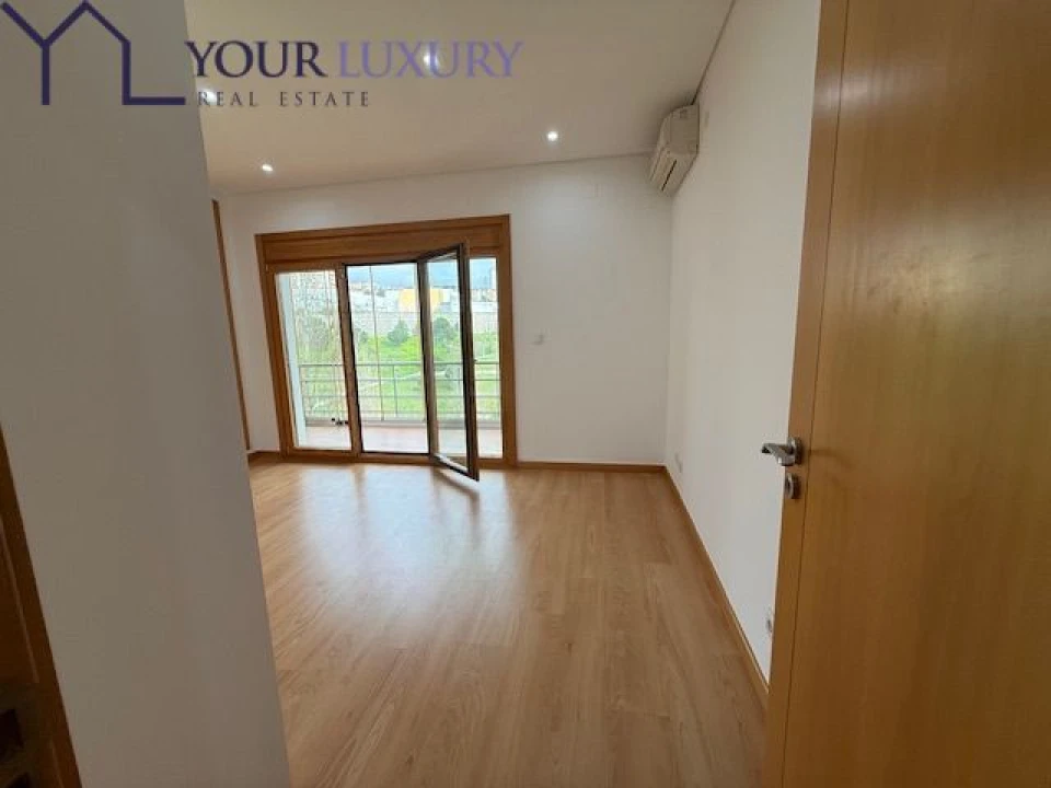 Apartamento T3 para Venda em Odivelas Foto 22