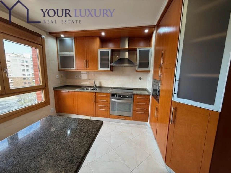 Apartamento T3 para Venda em Odivelas Foto 9