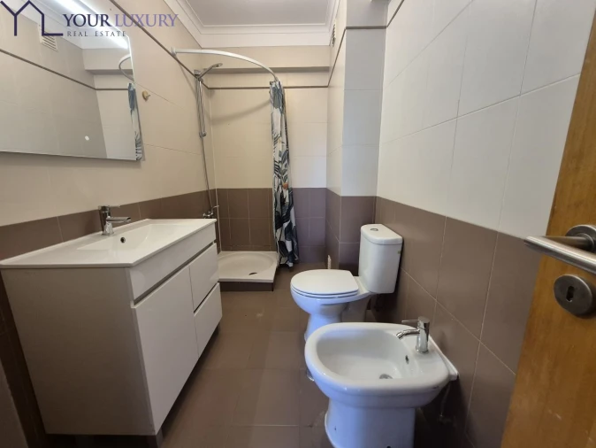 Apartamento T3 para Venda em Rio de Mouro Foto 37