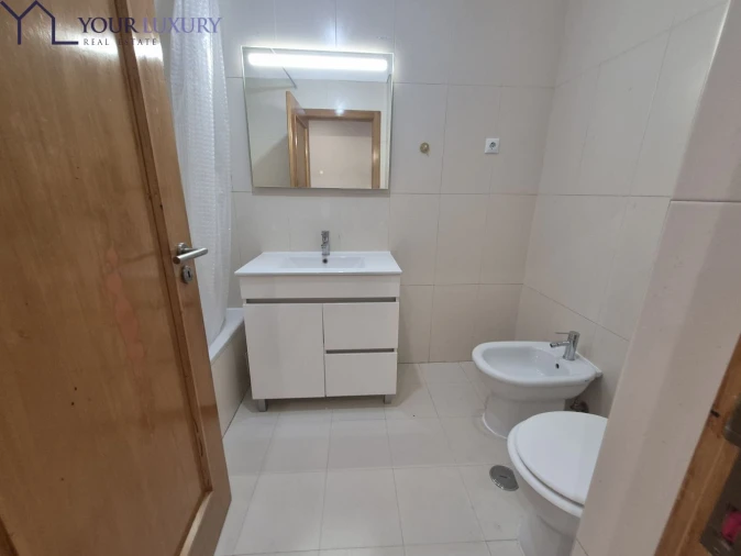 Apartamento T3 para Venda em Rio de Mouro Foto 17