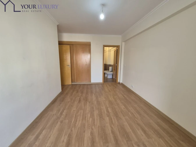 Apartamento T3 para Venda em Rio de Mouro Foto 34