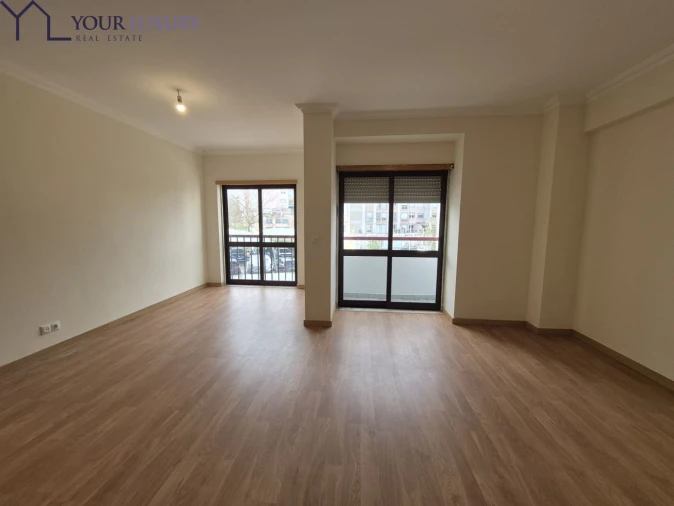 Apartamento T3 para Venda em Rio de Mouro Foto 13