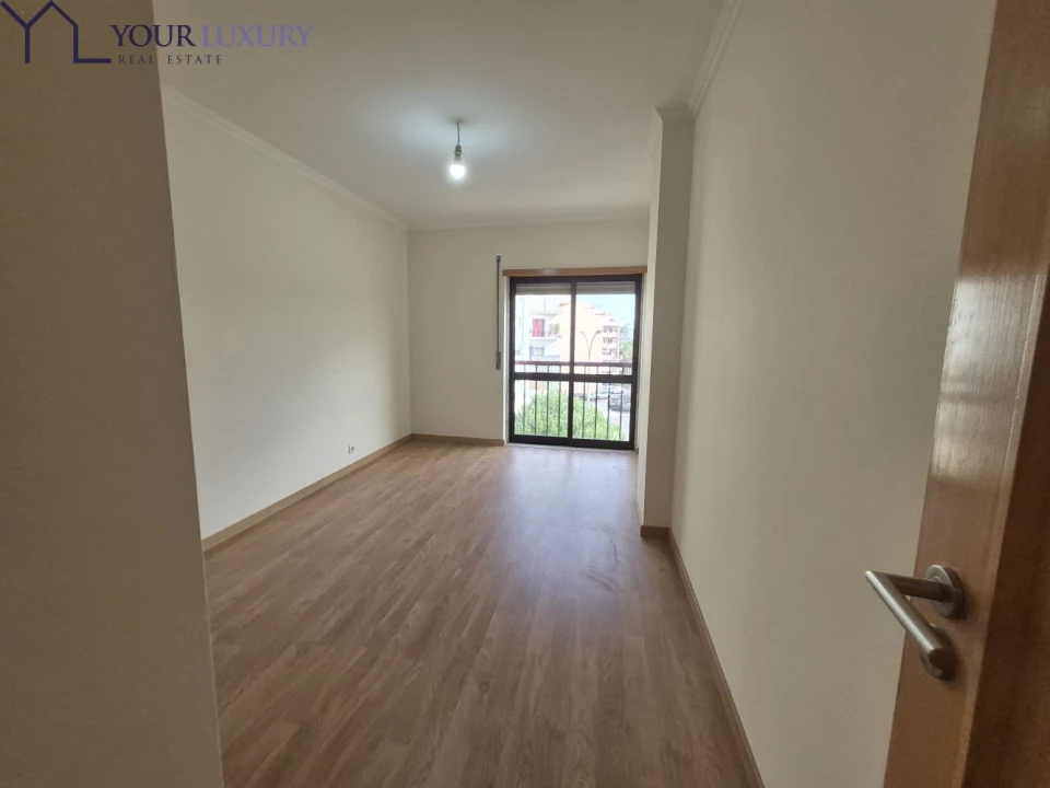Apartamento T3 para Venda em Rio de Mouro Foto 26