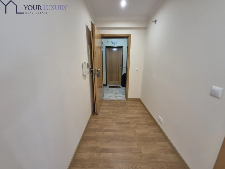 Apartamento T3 para Venda em Rio de Mouro Foto 42