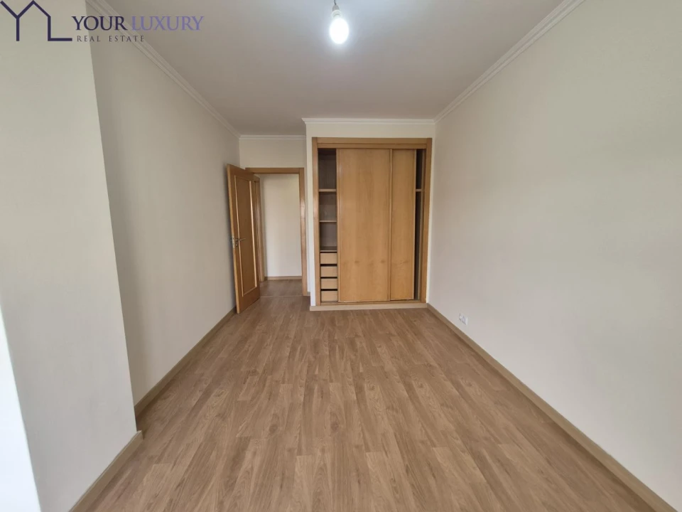 Apartamento T3 para Venda em Rio de Mouro Foto 29