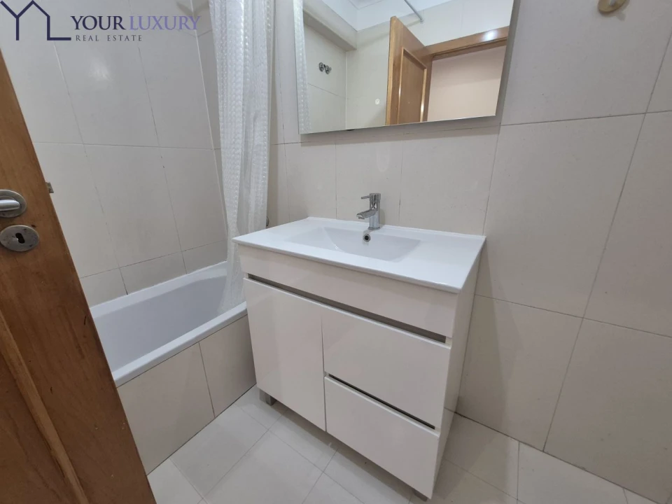 Apartamento T3 para Venda em Rio de Mouro Foto 18