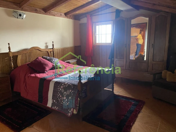 Moradia T4 para Venda em Travancas e Roriz Foto 26