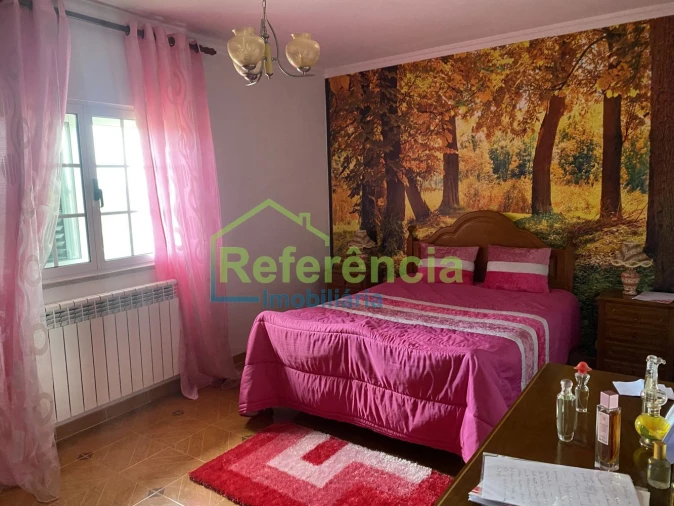 Moradia T4 para Venda em Travancas e Roriz Foto 16