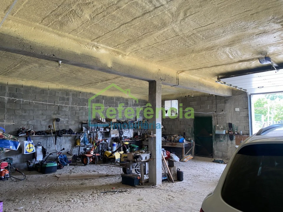 Moradia T4 para Venda em Travancas e Roriz Foto 8