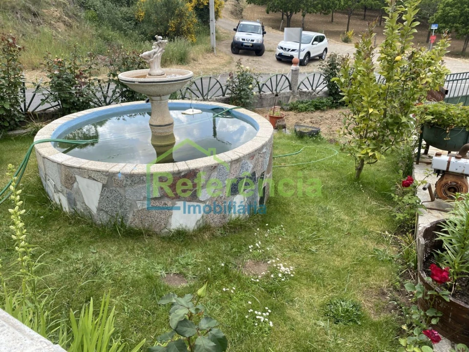 Moradia T4 para Venda em Travancas e Roriz Foto 6