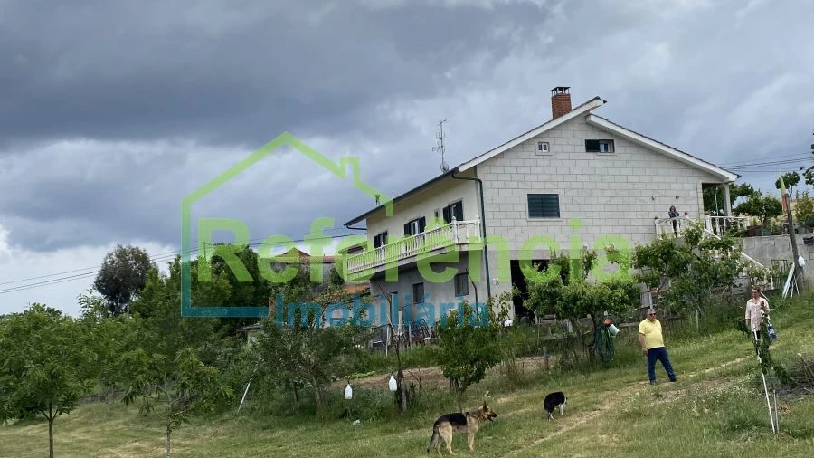Moradia T4 para Venda em Travancas e Roriz