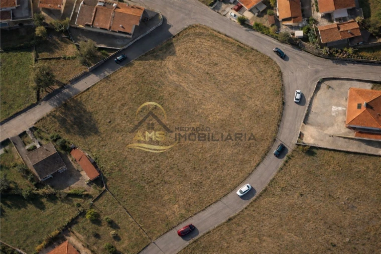 Terreno para Venda em Estorãos