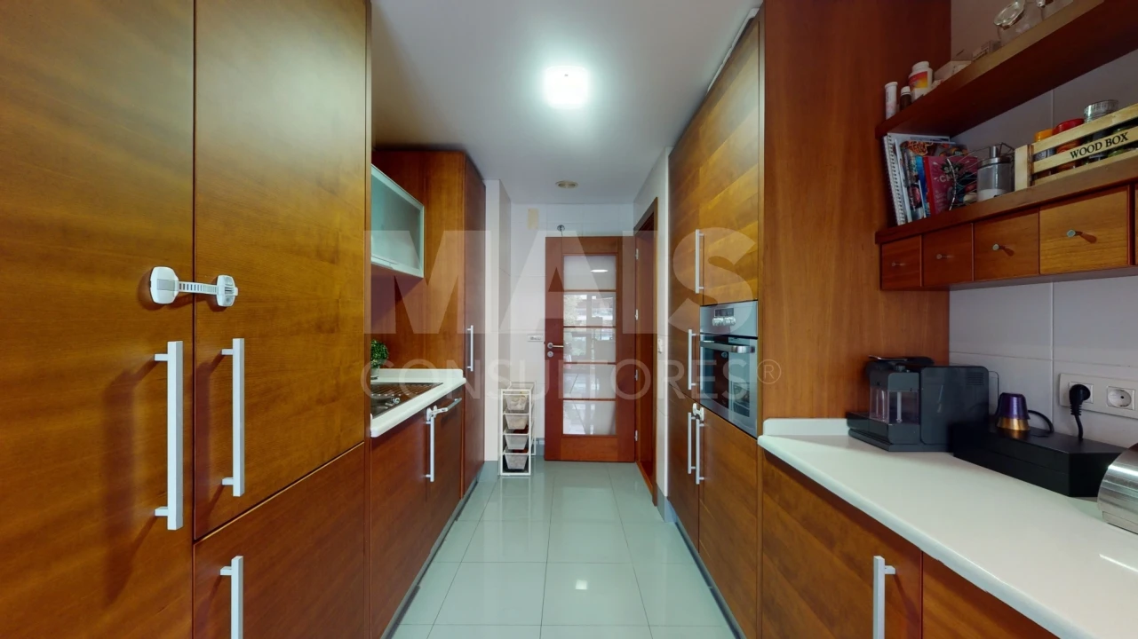 Apartamento T3 para Arrendamento em Sacavém e Prior Velho Foto 12