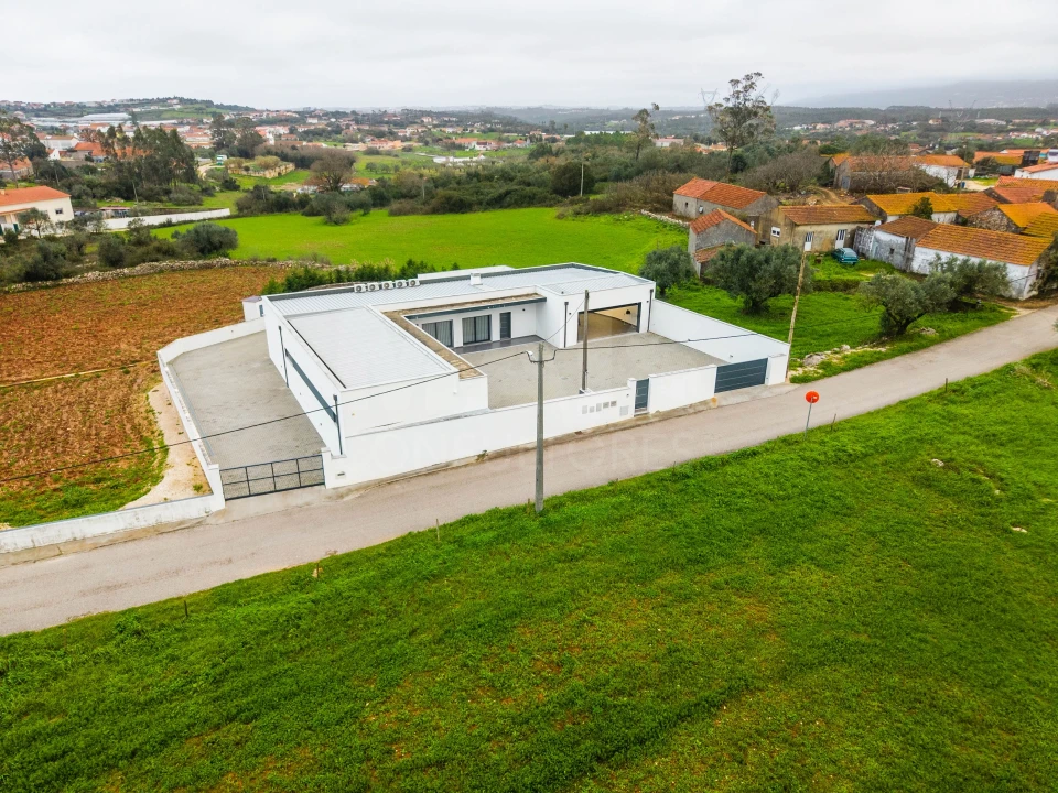 Moradia T3 para Venda em Evora de Alcobaça Foto 1