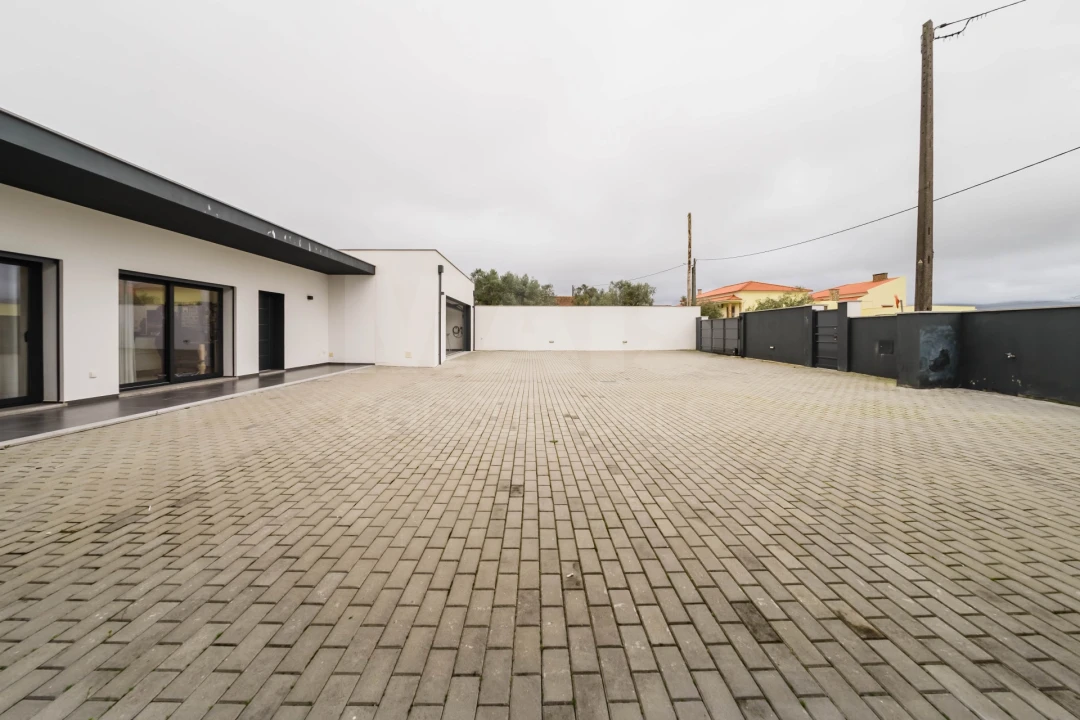 Moradia T3 para Venda em Evora de Alcobaça Foto 11