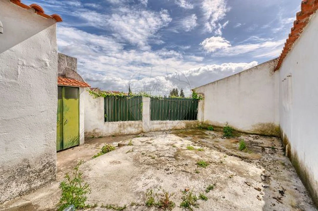 Loja para Arrendamento em Marvila, Ribeira Santarém, São Salvador, São Nicolau Foto 7