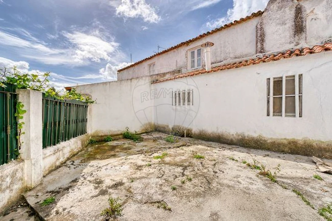 Loja para Arrendamento em Marvila, Ribeira Santarém, São Salvador, São Nicolau Foto 8