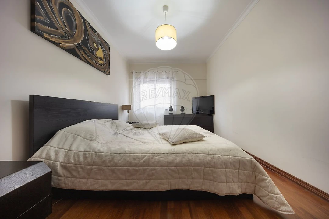 Apartamento T3 para Venda em Carregado e Cadafais Foto 14