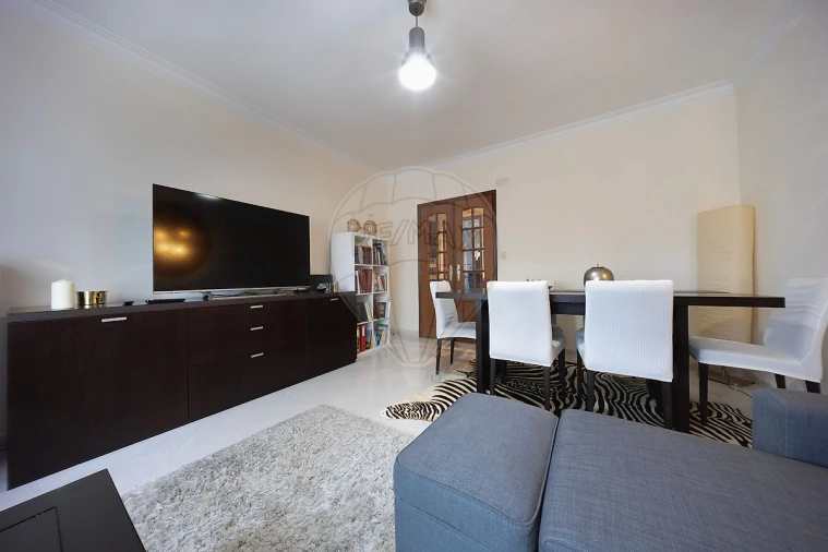 Apartamento T3 para Venda em Carregado e Cadafais Foto 18