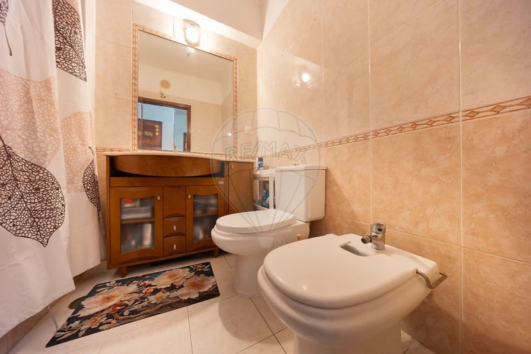 Apartamento T3 para Venda em Carregado e Cadafais Foto 25