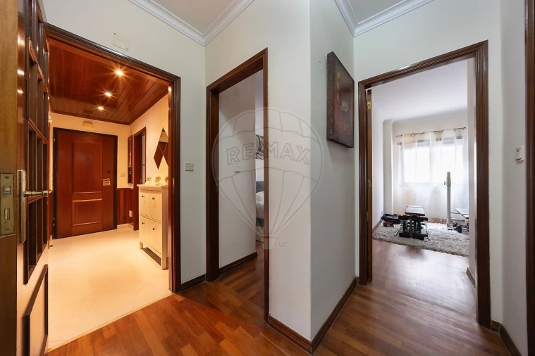 Apartamento T3 para Venda em Carregado e Cadafais Foto 8