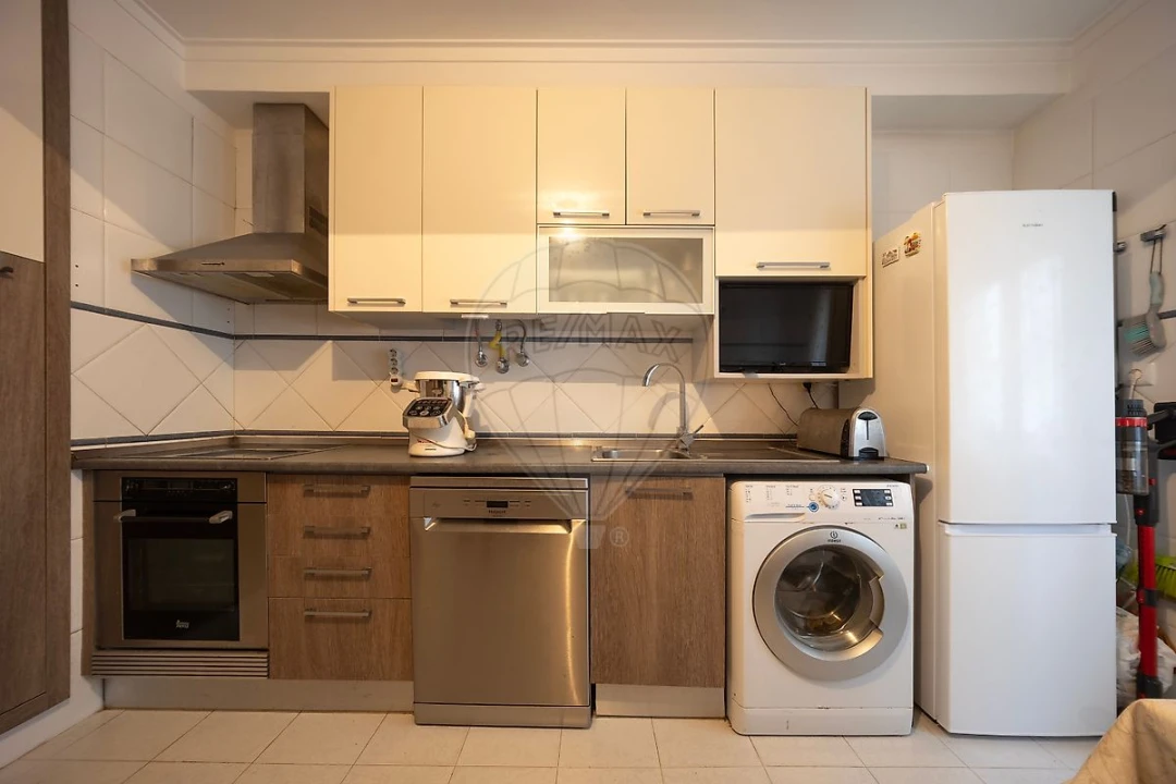 Apartamento T3 para Venda em Carregado e Cadafais Foto 3