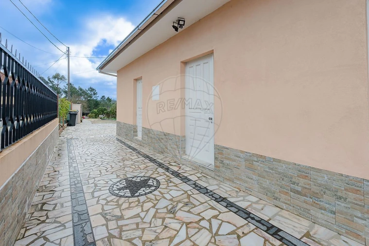 Moradia T2 para Venda em Lobão, Gião, Louredo e Guisande Foto 9