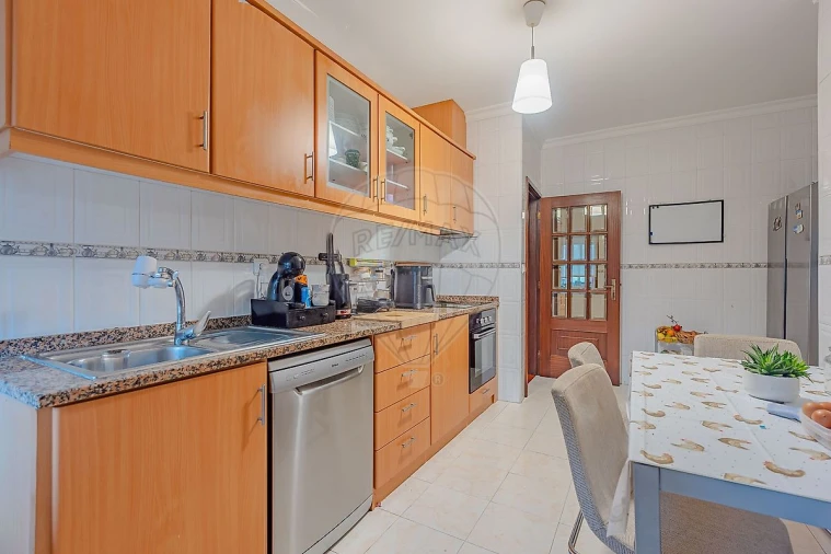 Apartamento T3 para Venda em Paredes Foto 16