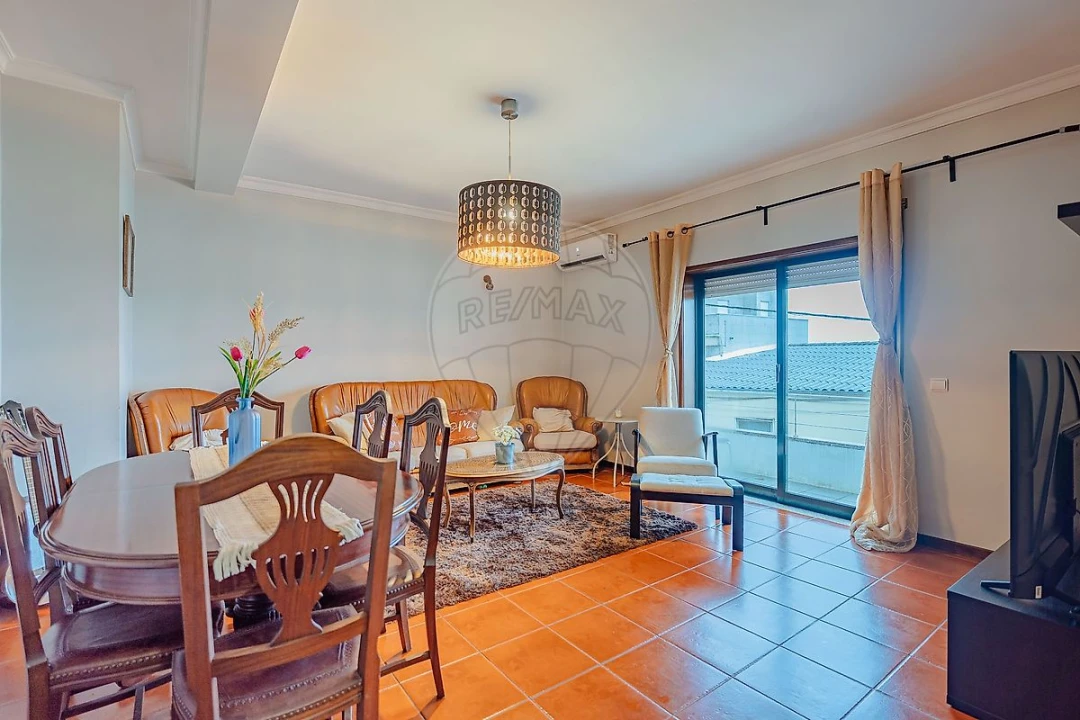 Apartamento T3 para Venda em Paredes Foto 2