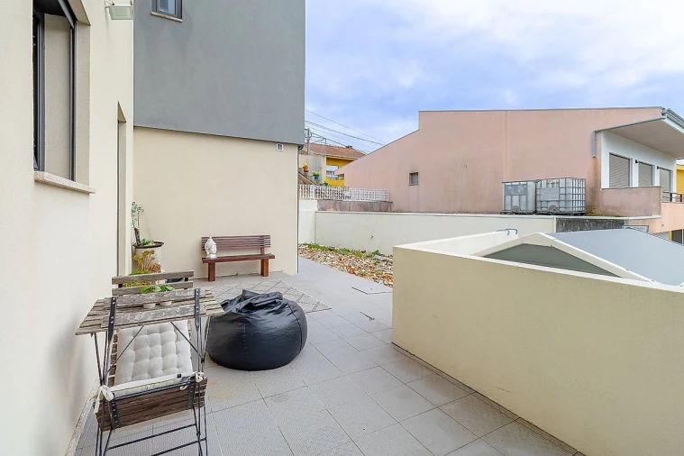 Apartamento T2 para Venda em Sandim, Olival, Lever e Crestuma Foto 20