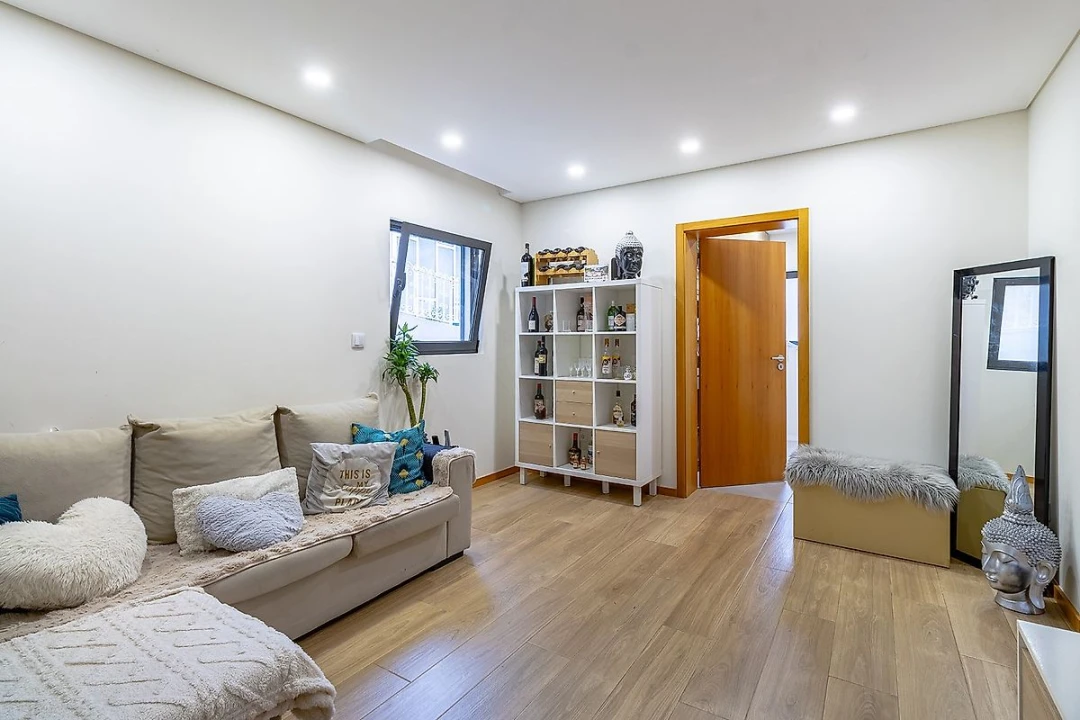 Apartamento T2 para Venda em Sandim, Olival, Lever e Crestuma Foto 3