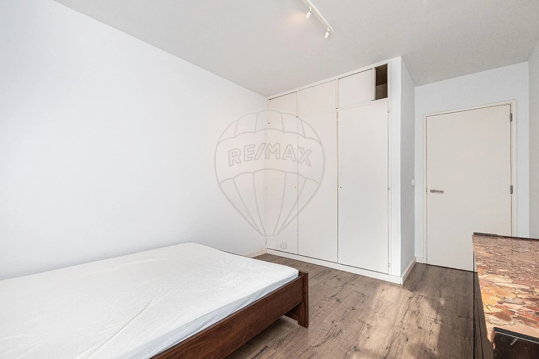 Apartamento T3 para Arrendamento em Lumiar Foto 7