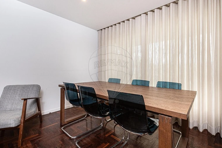 Apartamento T3 para Arrendamento em Lumiar Foto 3